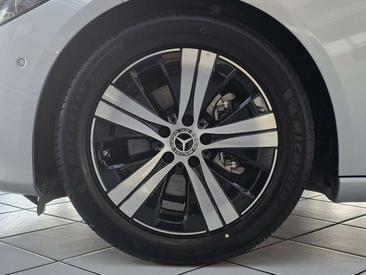 Mercedes Classe C Berline 180 — photo 9