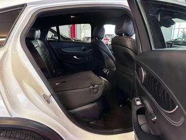 Mercedes GLC 300 AMG Line — photo 23