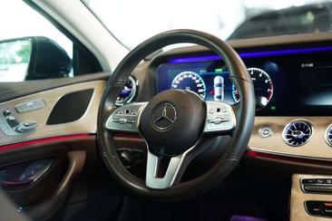 Mercedes CLS 450 — photo 47