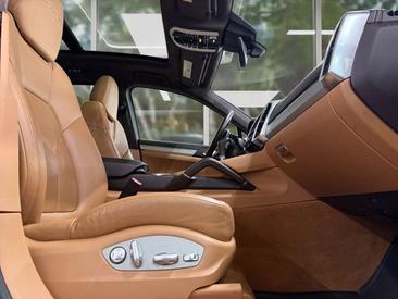 Porsche Cayenne III S — photo 9