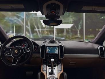 Porsche Cayenne III S — photo 10