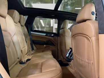 Porsche Cayenne III S — photo 11