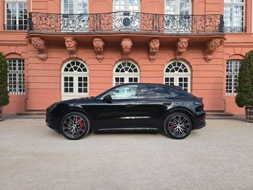 Porsche Cayenne III GTS — photo 11