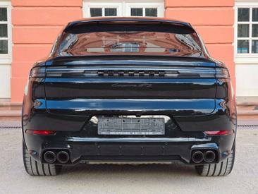 Porsche Cayenne III GTS — photo 16