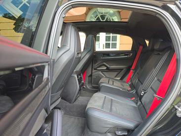 Porsche Cayenne III GTS — photo 23