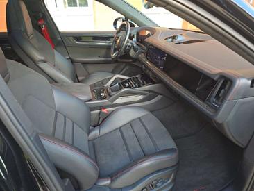 Porsche Cayenne III GTS — photo 42