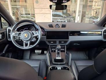 Porsche Cayenne III S — photo 9