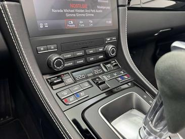 Porsche 718 Cabriolet Boxster — photo 14