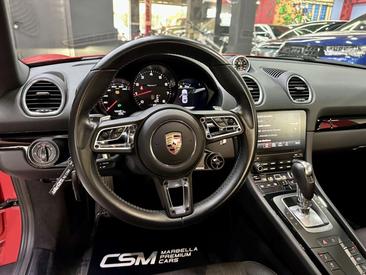 Porsche 718 Cayman T — photo 9