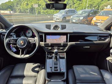 Porsche Macan S — photo 8