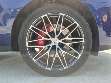 Porsche Macan S — photo 13