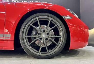 Porsche 718 Cayman T — photo 31