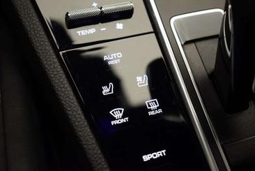 Porsche Cayenne III — photo 14