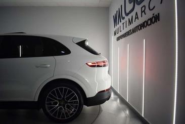 Porsche Cayenne III — photo 30