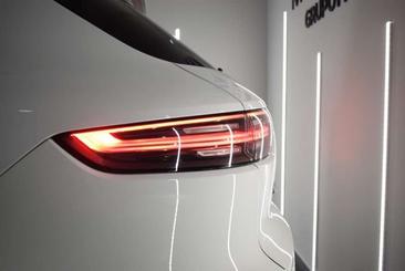 Porsche Cayenne III — photo 31