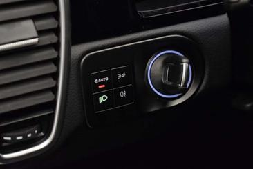 Porsche Cayenne III — photo 39
