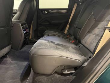 Porsche Cayenne III Turbo GT — photo 42