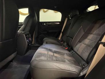 Porsche Cayenne III Turbo GT — photo 43