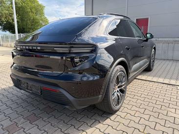 Porsche Macan Electric — photo 5