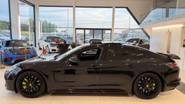 Porsche Panamera Turbo S E-Hybrid — photo 18