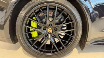 Porsche Panamera Turbo S E-Hybrid — photo 19
