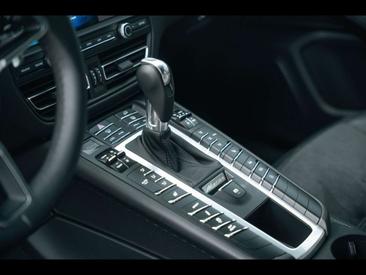 Porsche Macan GTS — photo 10