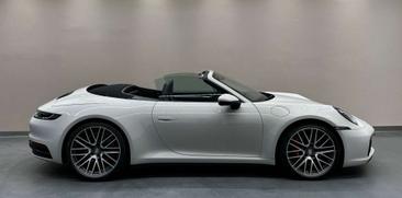 Porsche 911 Cabriolet Carrera 4S — photo 11