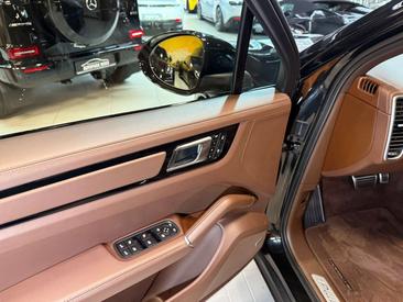 Porsche Cayenne III S — photo 16