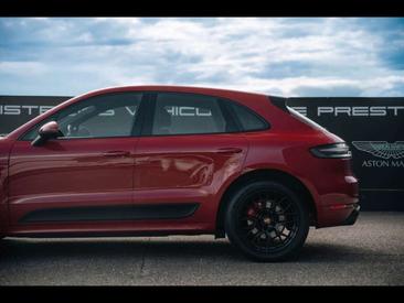 Porsche Macan GTS — photo 29