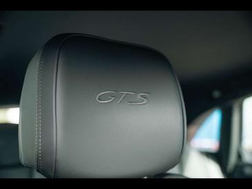 Porsche Macan GTS — photo 36