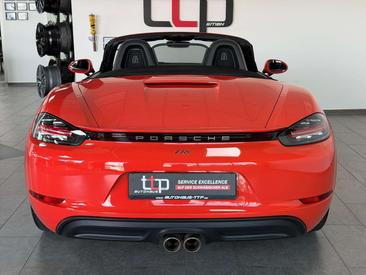 Porsche 718 Cabriolet Boxster — photo 10