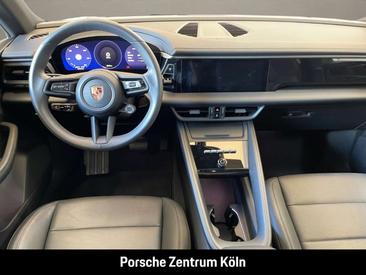 Porsche Macan Electric — photo 14
