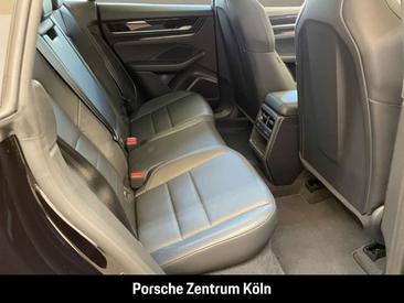Porsche Macan Electric — photo 22
