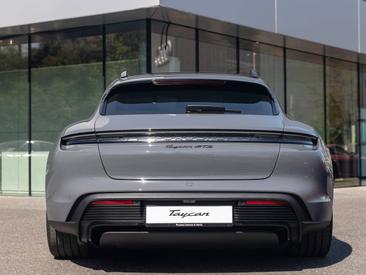 Porsche Taycan ph2 GTS Sport Turismo — photo 12