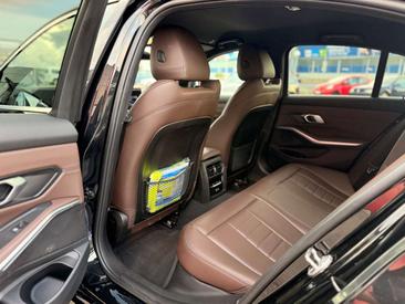 BMW Série 3 Berline 330e — photo 18