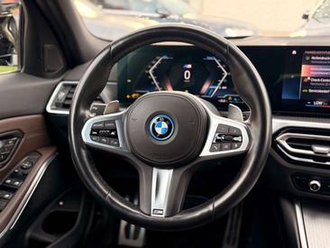 BMW Série 3 Berline 330e — photo 22