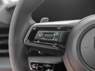 Porsche Taycan ph2 GTS Sport Turismo — photo 28
