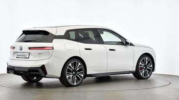 BMW IX XDrive45 — photo 15