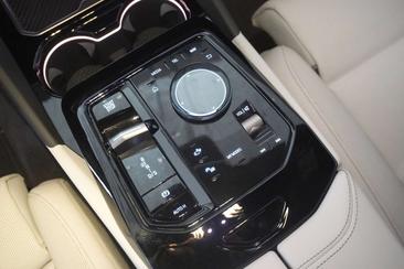 BMW Série 5 550e XDrive — photo 12