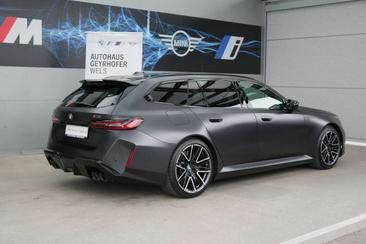 BMW M5 Touring Touring — photo 40