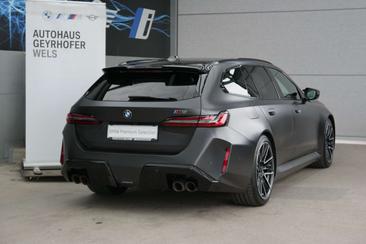 BMW M5 Touring Touring — photo 41