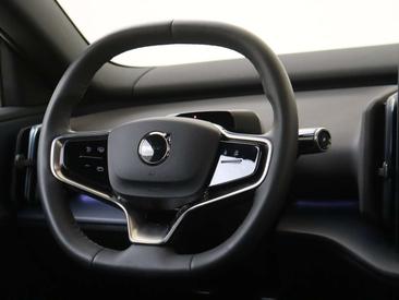 Volvo EX30 — photo 10