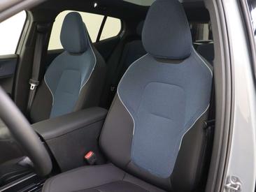 Volvo EX30 — photo 14