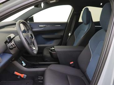 Volvo EX30 — photo 15
