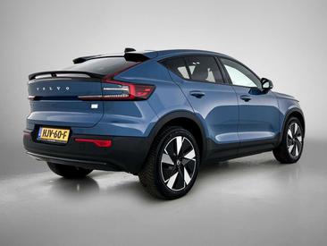 Volvo C40 Coupé SUV — photo 3