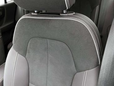 Volvo C40 Coupé SUV — photo 23