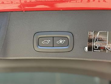 Volvo XC40 T5 Recharge — photo 9