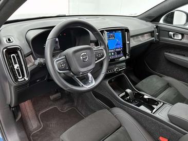 Volvo C40 Coupé SUV — photo 25
