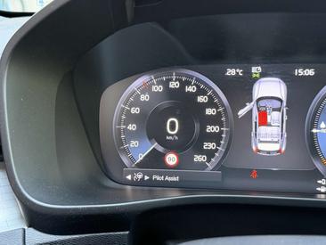 Volvo XC40 T5 Recharge — photo 20