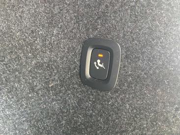 Volvo C40 Coupé SUV AWD — photo 21